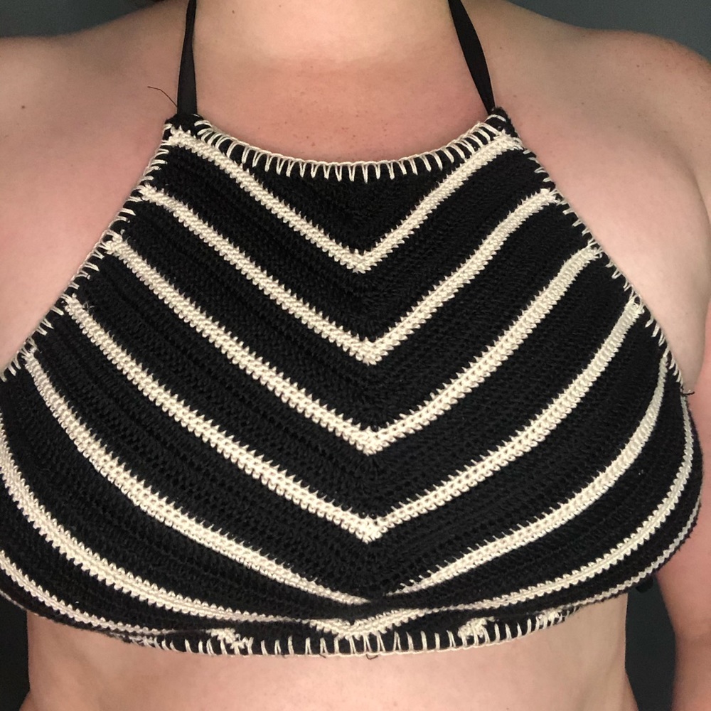 Xhileration striped crochet bikini top